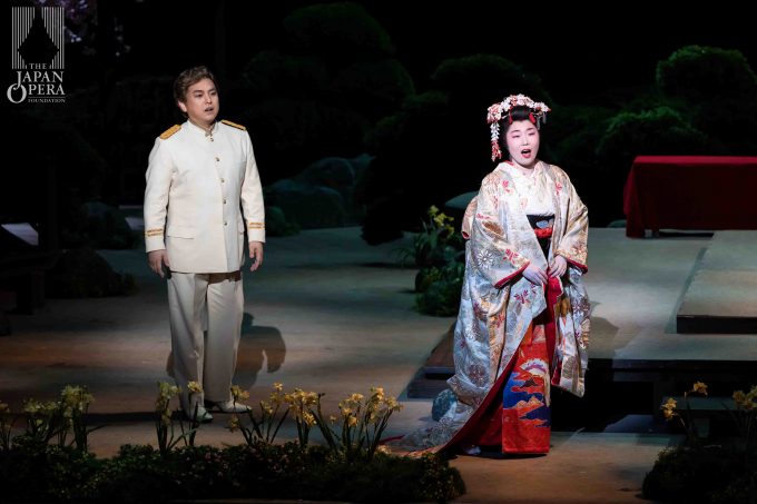 第1幕より 蝶々夫人(迫田美帆)、ピンカートン(藤田卓也)