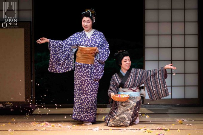 第2幕 第1場より 蝶々夫人(迫田美帆)、スズキ(但馬由香)