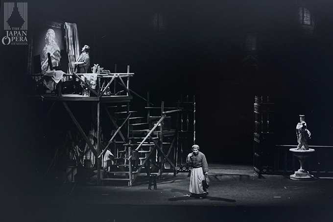 1984年、藤原歌劇団公演「トスカ」第１幕より カヴァラドッシ（五十嵐喜芳）と堂守（岡山廣幸）