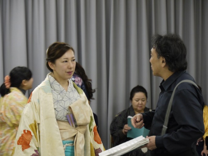 指揮者、山下一史氏と何事か真剣に……