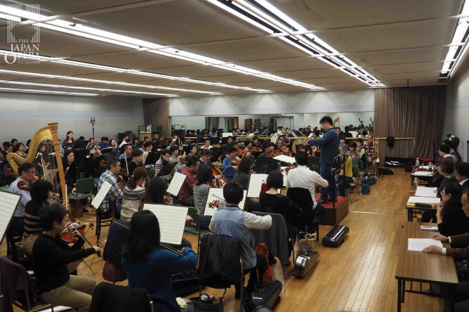 新作のため、初めて音楽の全貌が見えました! 素晴らしい東京フィルハーモニー交響楽団の皆さま。