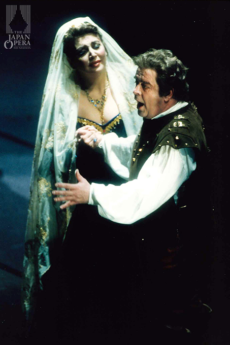 1996年 藤原歌劇団公演「イル・トロヴァトーレ」より レオノーラ：マリア・グレギーナ／マンリーコ：アルベルト・クピード