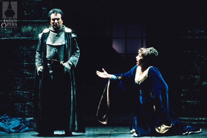 1996年 藤原歌劇団公演「イル・トロヴァトーレ」より レオノーラ：マリア・グレギーナ／ルーナ伯爵：フランコ・ジョーヴィネ