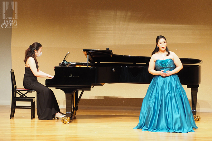 小寺 彩音(ソプラノ) Ayane KODERA(Soprano)